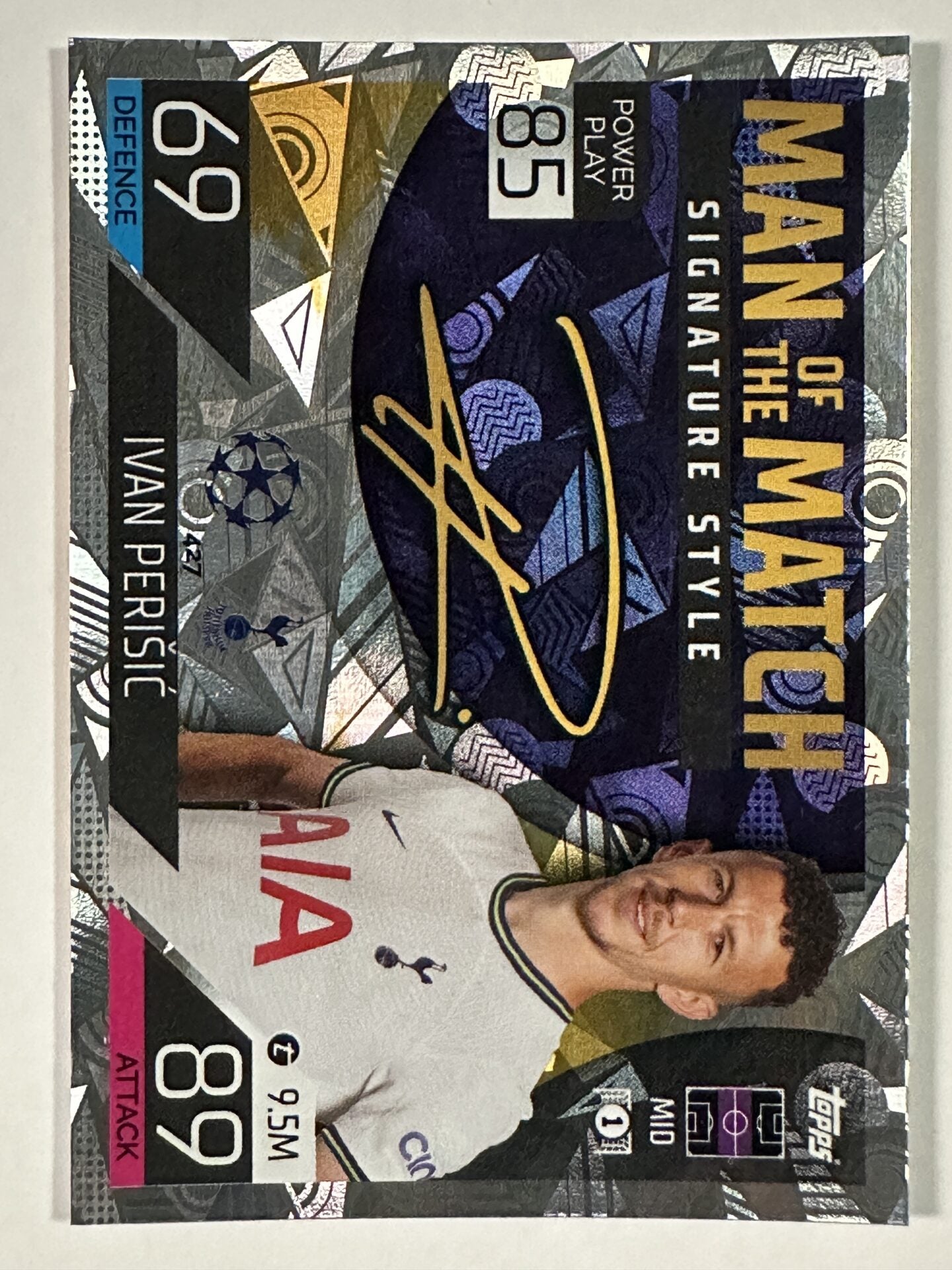 427 Ivan Perišić Man of the Match Signature Style (Tottenham Hotspur) Topps Match Attax 2022:2023 Card