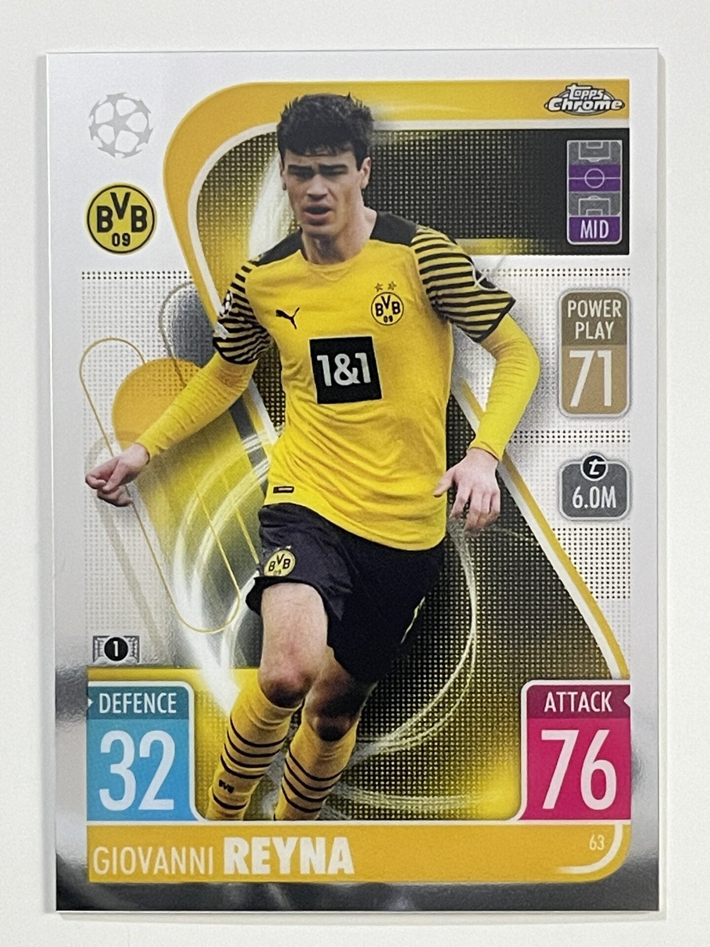 63 Giovanni Reyna Base Topps Match Attax Chrome 2021/22 Card