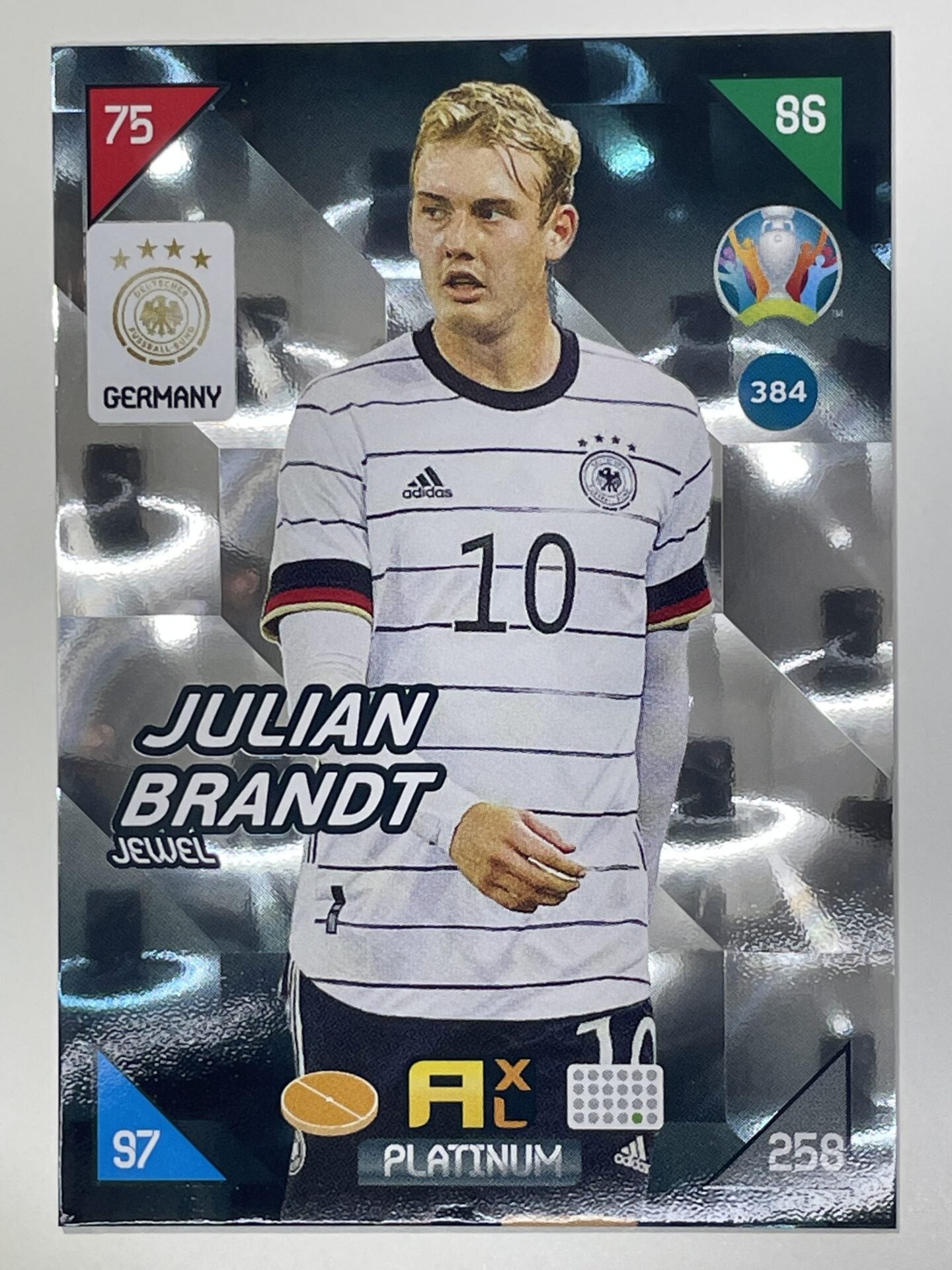 Julian Brandt Jewels (Germany) Football Card – Euro 2020 Adrenalyn XL