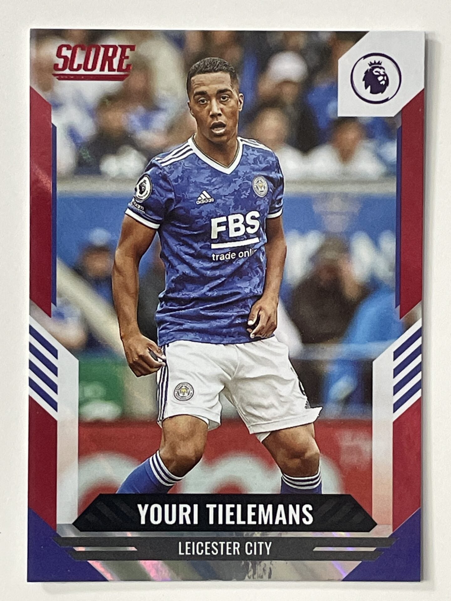 Youri Tielemans Leicester City Base Red Lava Parallel Panini Premier League Score 2021 2022