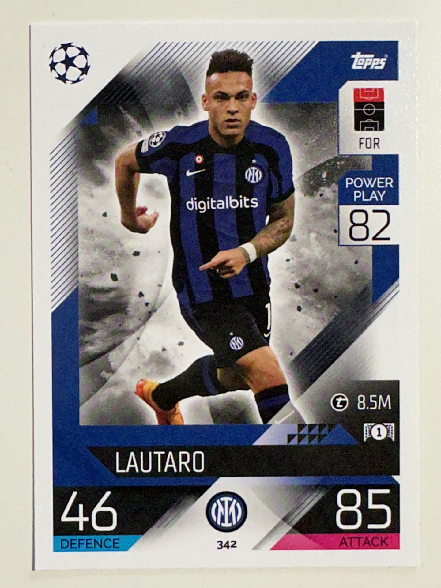 342. Lautaro Martinez (FC Internazionale Milano) – Topps Match Attax 2022:2023 card