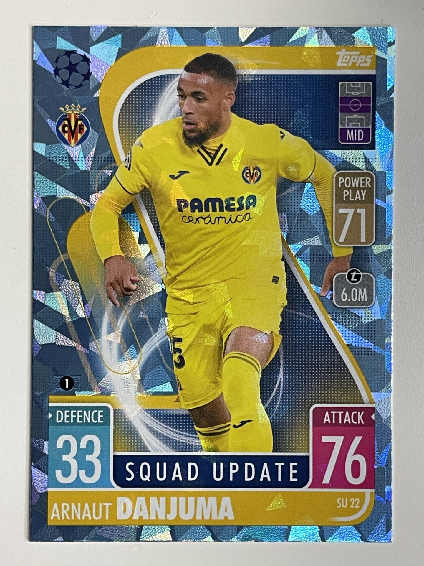 Arnaut Danjuma Villarreal Base Crystal Foil Parallel Topps Match Attax Extra 2021:22 Champions League Card