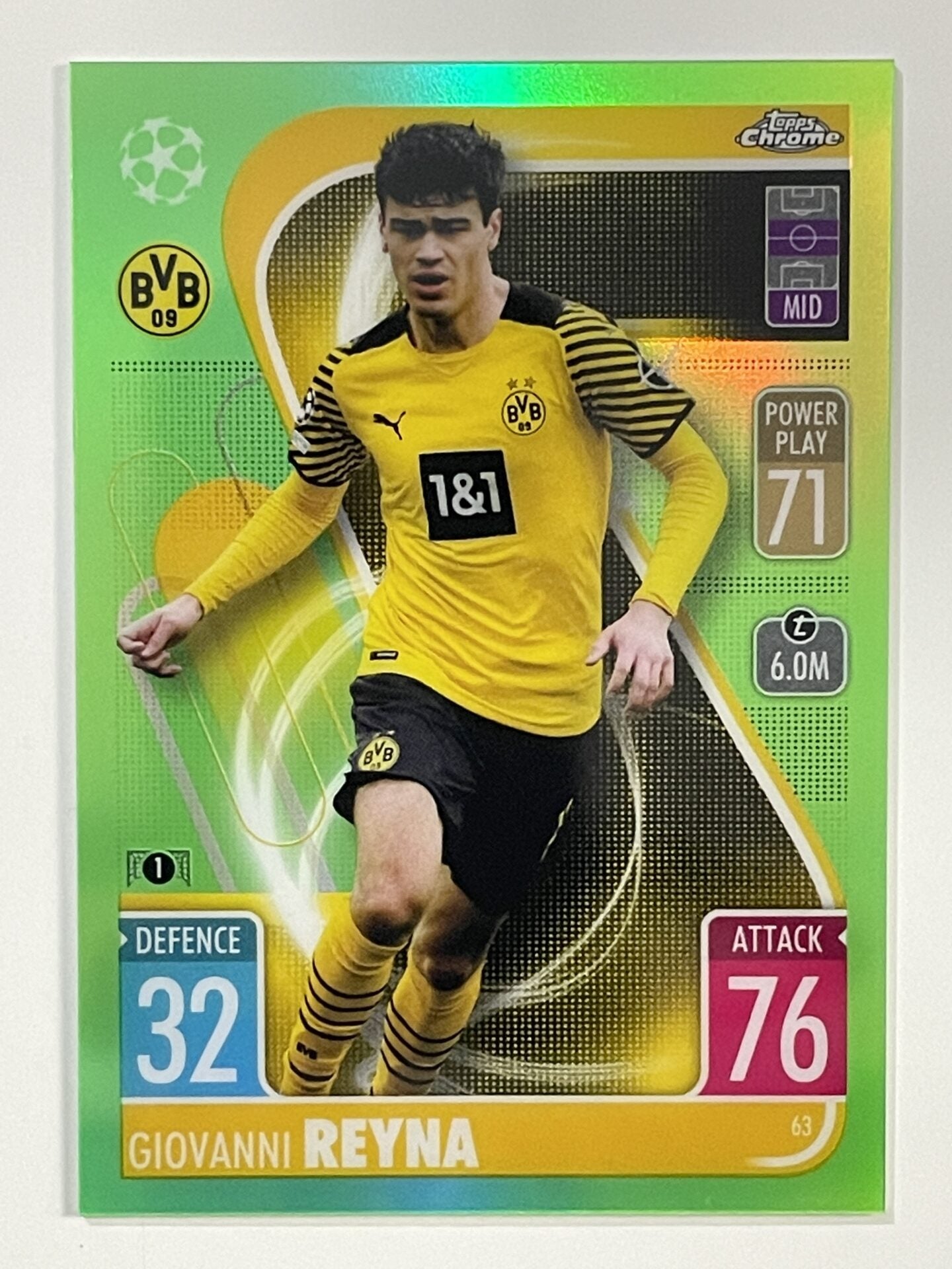 Giovanni Reyna Neon Green Parallel Topps Match Attax Chrome 2021 2022