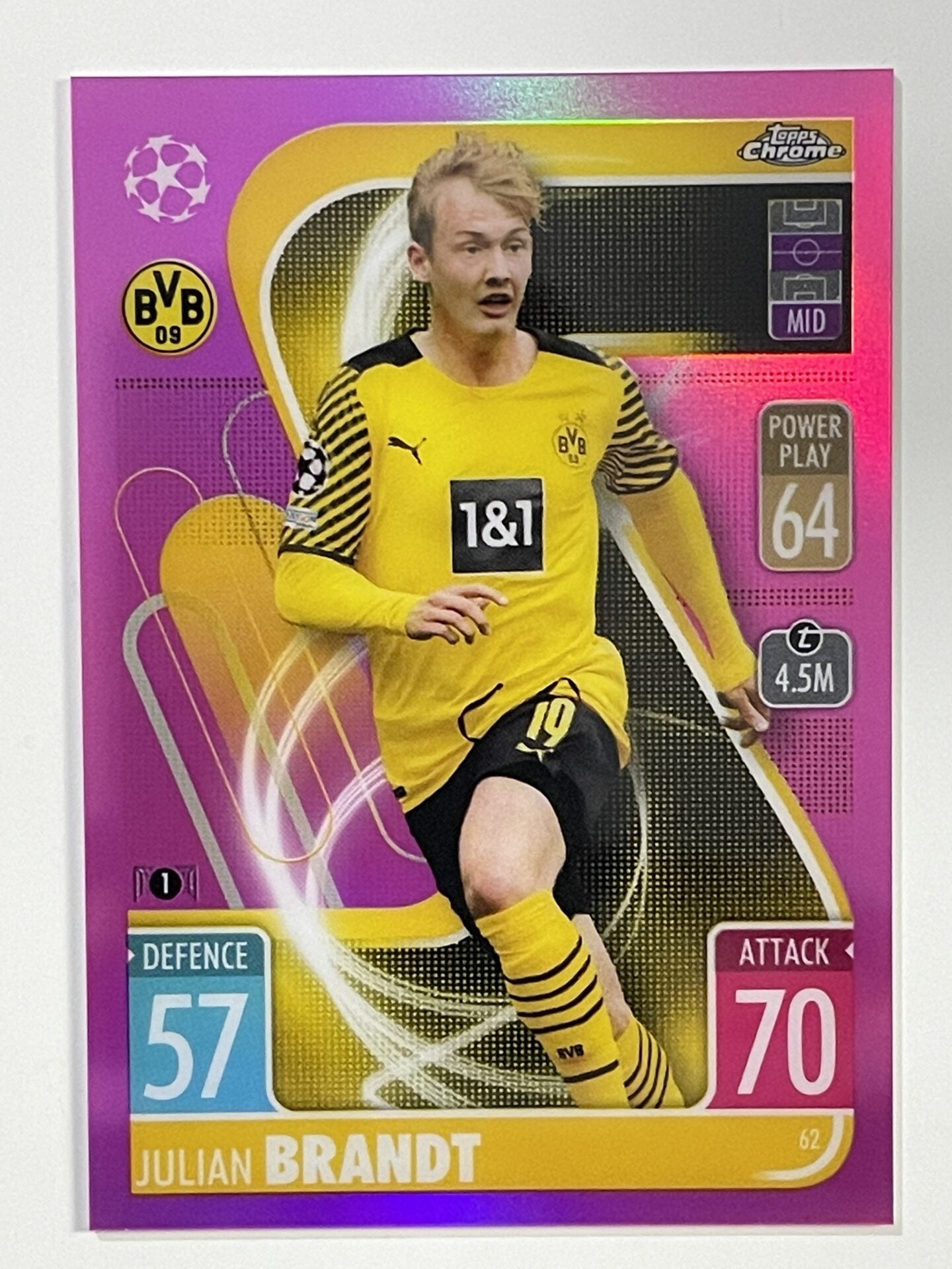 62 Pink Parallel Julian Brandt Topps Match Attax 2021/22 Chrome Card ...