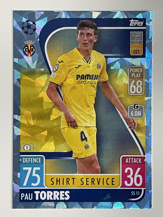 Pau Torres Villarreal Base Crystal Foil Parallel Topps Match Attax Extra 2021:22 Champions League Card