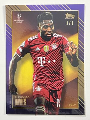 Alphonso Davies Bayern Munich 1:1 Gold Parallel Topps Gold 2021 UEFA Champions League Football Card